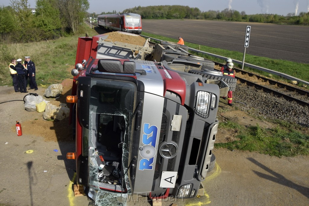 Schwerer VU LKW Zug Bergheim Kenten Koelnerstr P114.JPG - Miklos Laubert